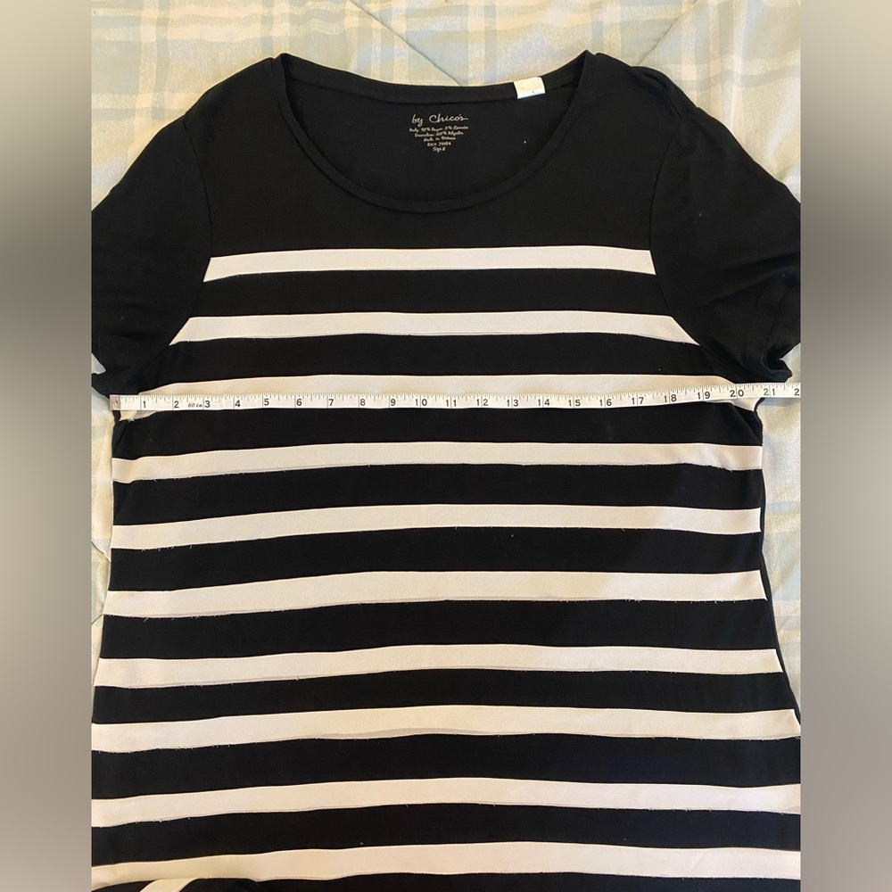 Chicko’s black and white rayon Tshirt - Picture 6 of 6